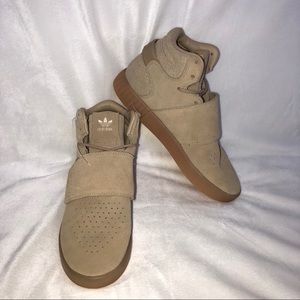 Adidas Tubular Invader Strap Sneaker Size 7 New